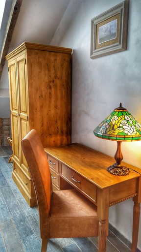 Public Area 3, Windmill Studios, Municipiul Bucuresti