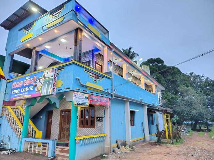 Exterior & Views, Ruby Home Stay, Shimoga