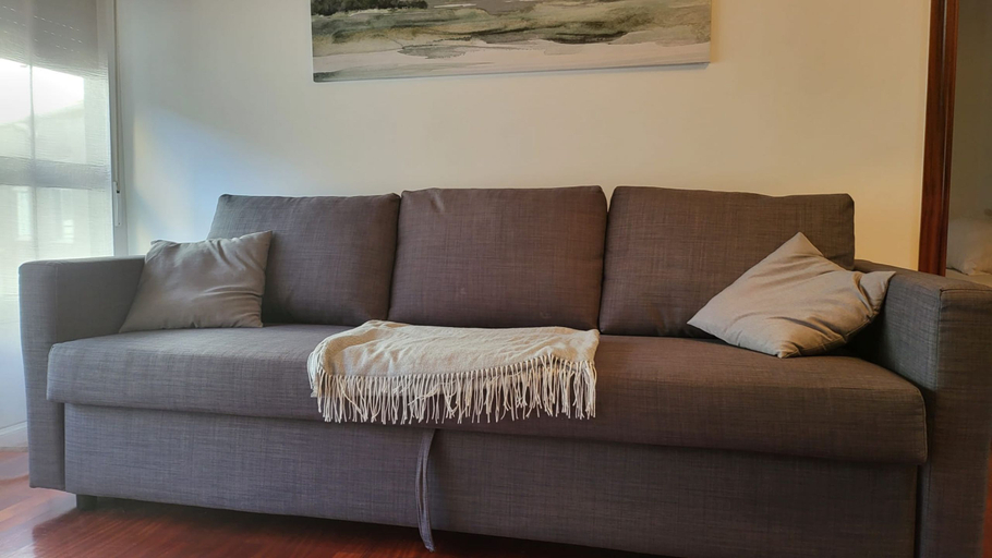 Public Area 3, Cíes Suitel López De Neira, 28, Pontevedra