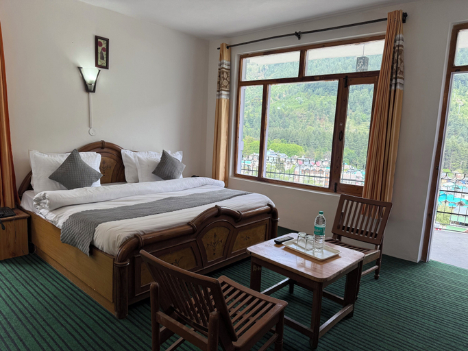 Bedroom 3, Hotel Alpine Himalayan View Manali, Kullu