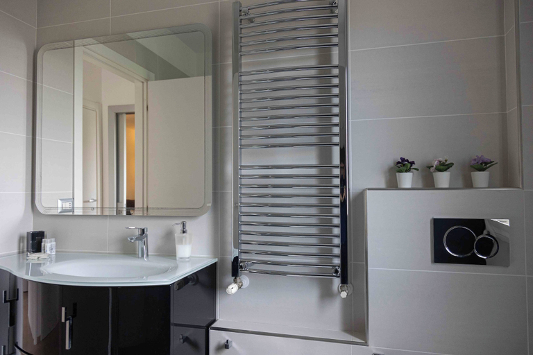 Bathroom 3, HouSmart Isonzo 6, Bologna