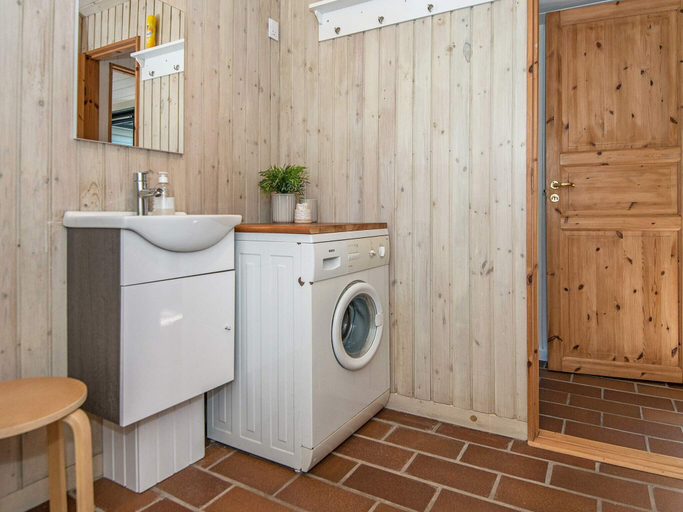 Bathroom, person holiday home in Grenaa, Norddjurs