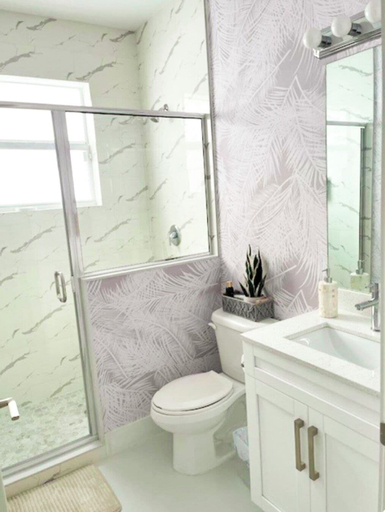 Bathroom 3, The Cozy Palm House, Miami-Dade