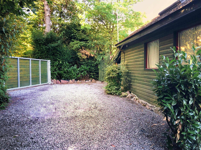 Exterior & Views 2, Vintage Chalet in Sougné-Remouchamps near Forest, Liège
