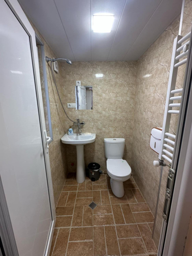 Bathroom, The Welcome Inn, Tbilisi
