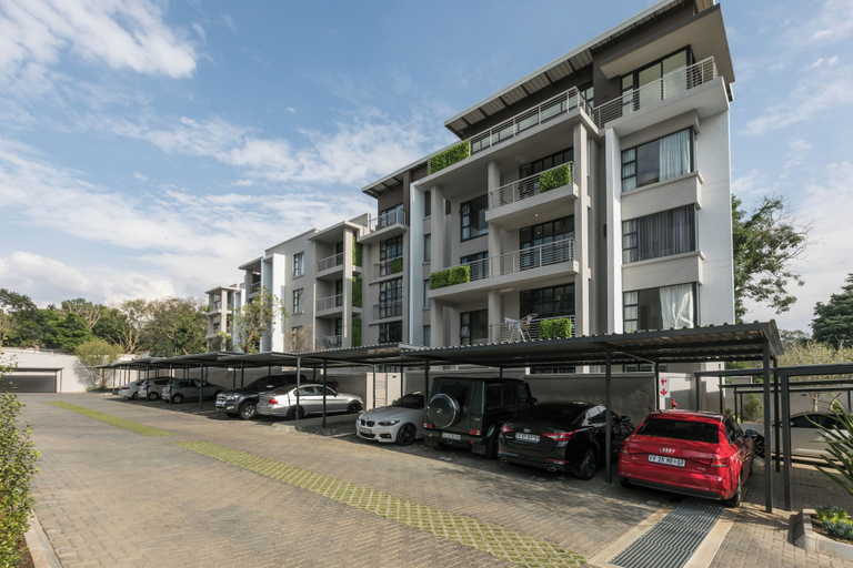 Exterior & Views, Lux Suite, City of Johannesburg