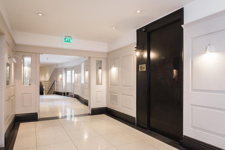 Public Area 3, Chelsea Cloisters Serviced Apartments, London