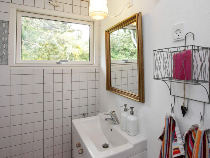 Bathroom, person holiday home in Hojslev, Skive