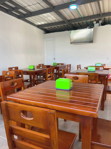 Food & Drinks 5, Posada Three Cay Suites, Providencia