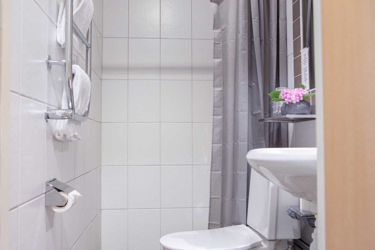 Bathroom 4, Hotell Hehrne, Vänersborg