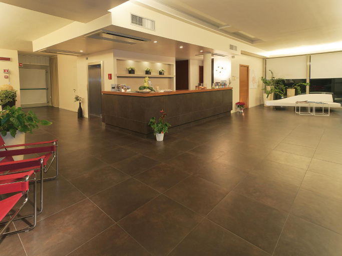 Public Area 2, Cluentum, Macerata