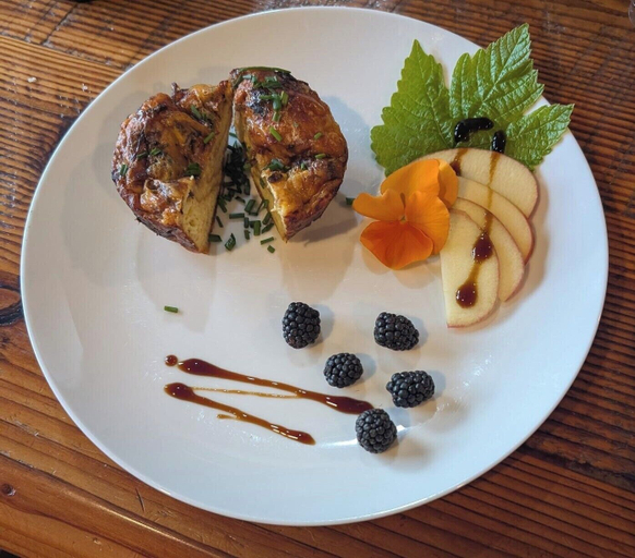 Food & Drinks 4, Franziska Haus, Yamhill
