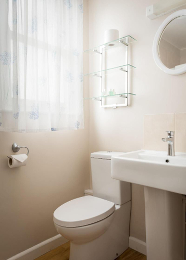 Bathroom 4, The Abbey Hotel, Gloucestershire