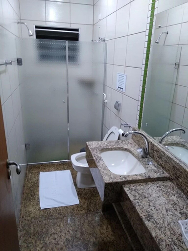 Bathroom, o recanto hotel fazenda ltda, Campo Mourão