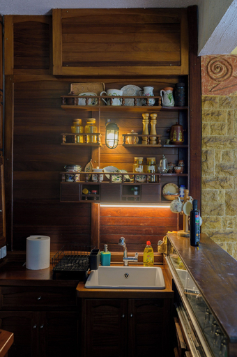 Food & Drinks, Nikos Panagiotareas House, Peloponnese