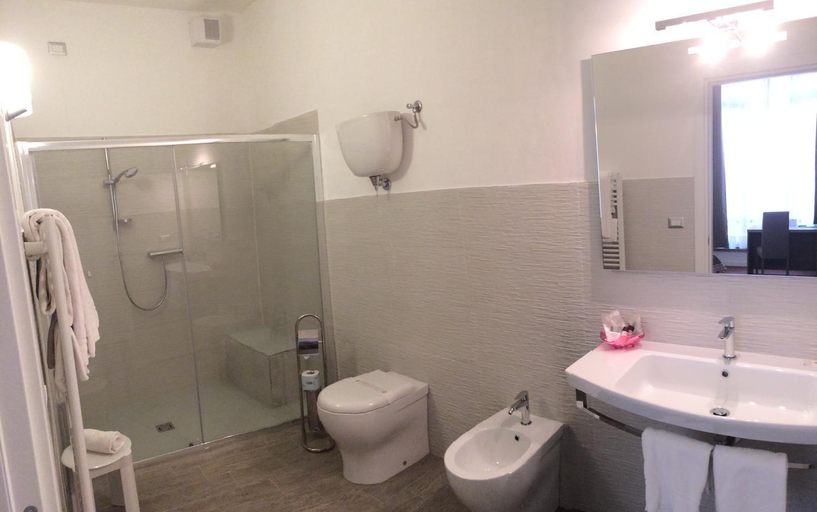 Bathroom, Hotel Le Mura e Residence, Perugia