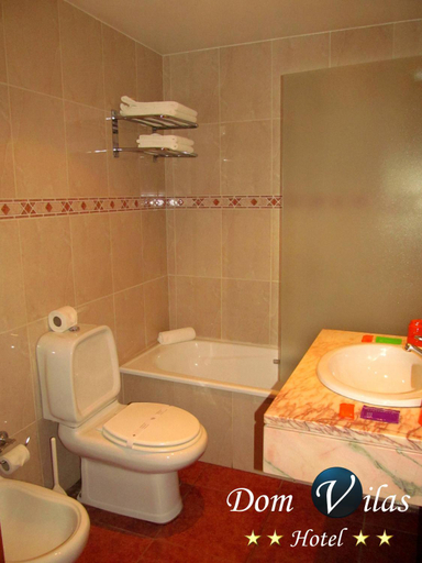 Bathroom 4, Dom Vilas, Braga