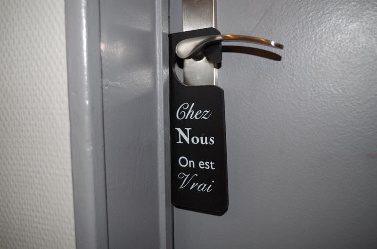 Bathroom 4, The Originals LE SAVOY, Calvados