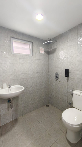 Bathroom, Villa Dalia Puncak CCC9/26, Bogor