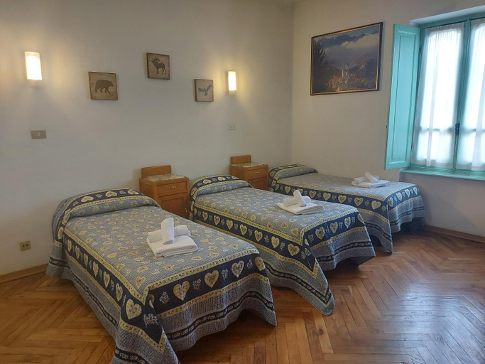 Bedroom 4, Hotel Sommeiller, Torino