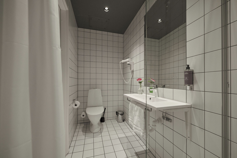 Bathroom 5, First Hotel Stockholm North, Upplands-Väsby