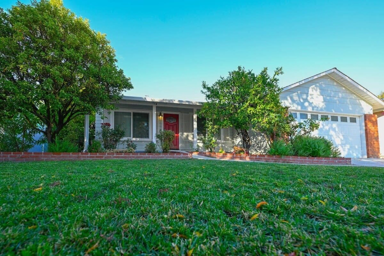 Exterior & Views 2, @ Marbella Lane - Exquisite Home 3BR, Santa Clara