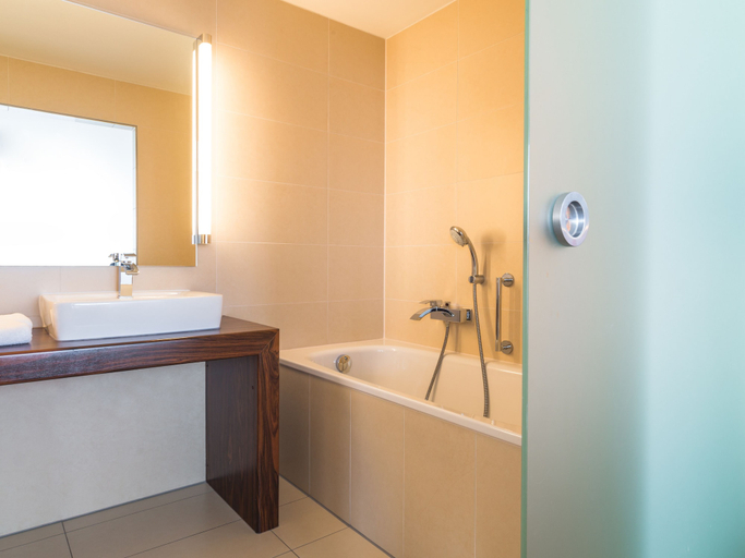 Bathroom 4, Hotel An der Oper, Chemnitz