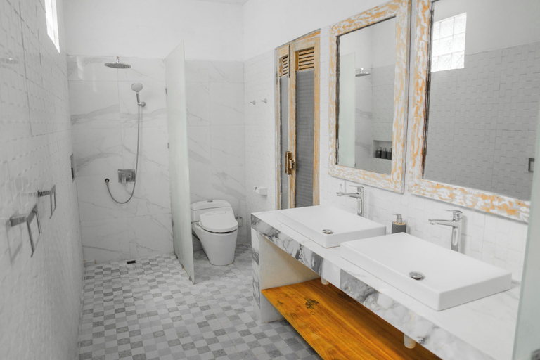 Bathroom 4, Bali Invest Living, Badung