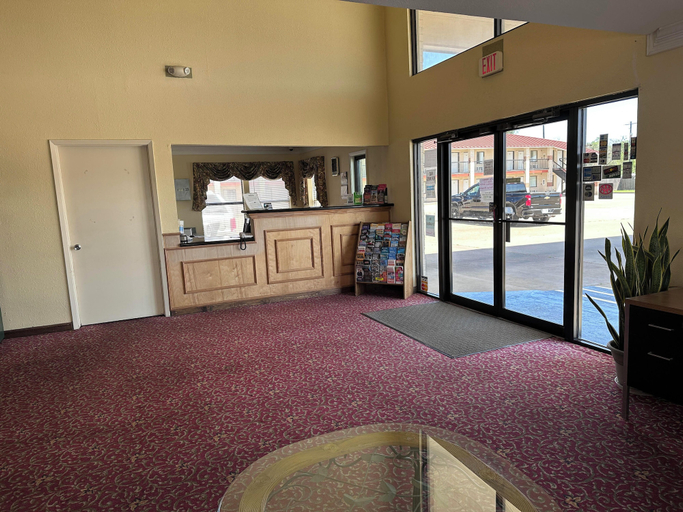 Others 5, Cameron Inn & suites, Victoria