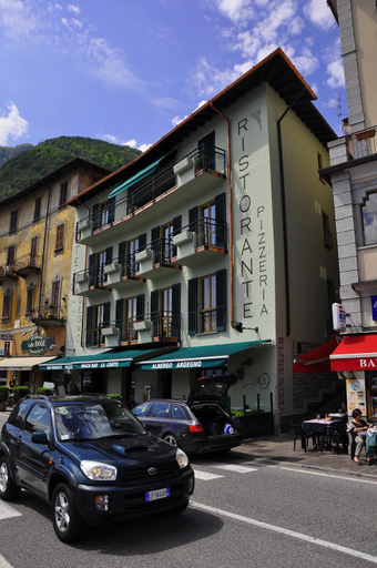 Others 5, Hotel Argegno, Como