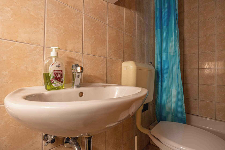 Bathroom, Studio Mistral 6, Crikvenica