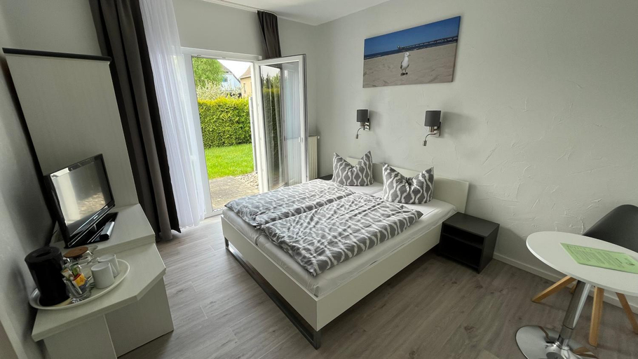 Bedroom 2, Kastanienhof Hotel garni, Vorpommern-Greifswald