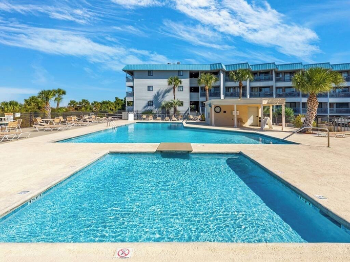 Sport & Beauty 5, Beach Racquet A117 by Tybee Vacation Rentals, Chatham