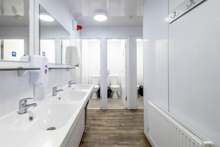 Bathroom 4, Palmers Lodge: Swiss Cottage, London