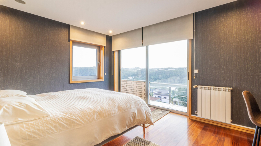 Room 2, Gorgeous Villa Looking to Douro, Gondomar