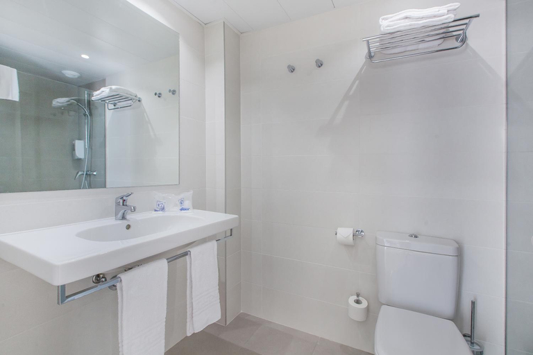 Bathroom 4, Gracia, Baleares