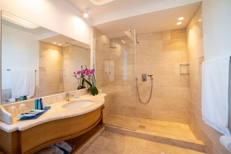 Bathroom 4, Grand Relais dei Nuraghi, Olbia-Tempio