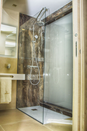 Bathroom 5, Paradise Beach Resort, Trapani
