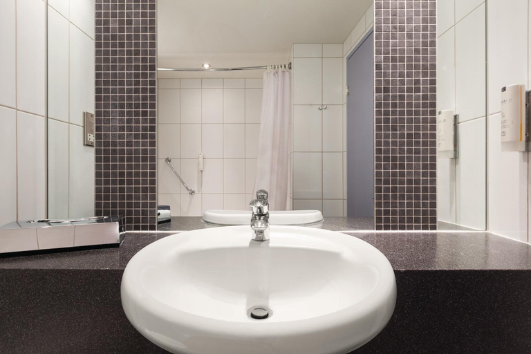 Bathroom 4, Ramada London North M1, London