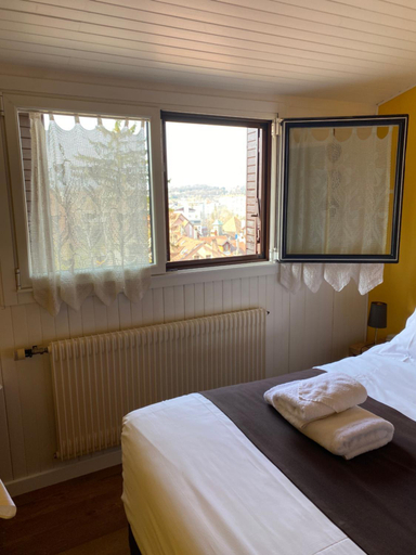 Bedroom 3, Hôtel du Château Annecy, Haute-Savoie