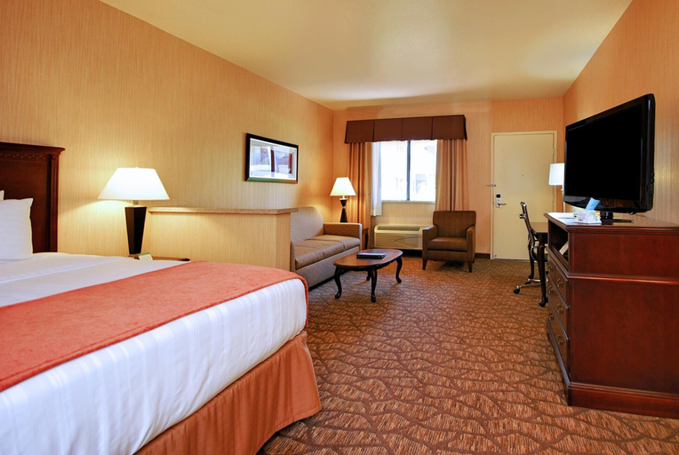 Bedroom 3, Best Western San Dimas Hotel & Suites, Los Angeles