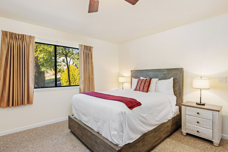 Bedroom 3, West Sonoma Inn & Spa, Sonoma