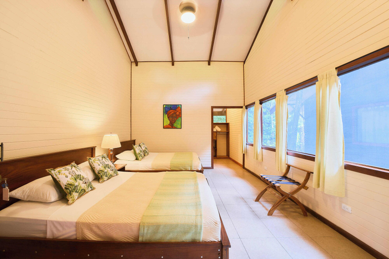 Bedroom 3, Evergreen Lodge, Pococí