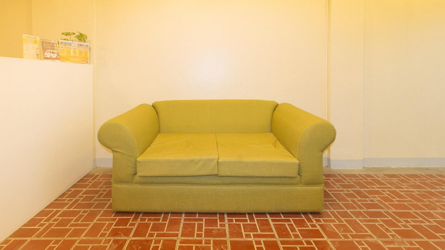 Public Area 3, RedDoorz @ EBM One Building, Pavia