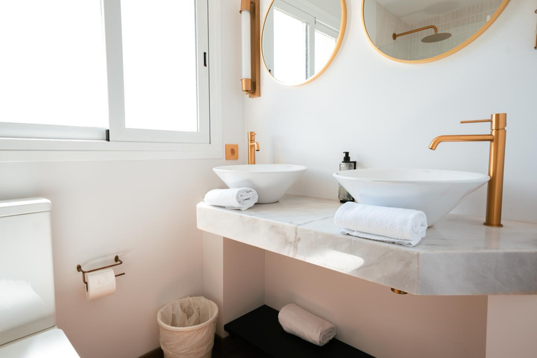 Bathroom 4, Nura Boreal, Baleares