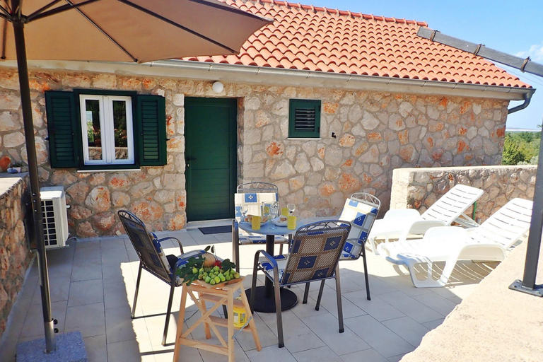 Others 4, Apartment in Jusupi near Mala Paklenica Park, Starigrad