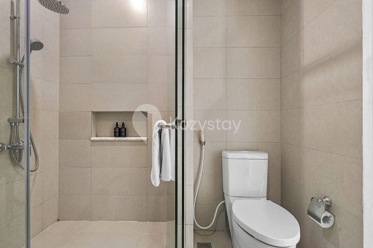 Bathroom 4, Boden by Kozystay - SCBD, South Jakarta