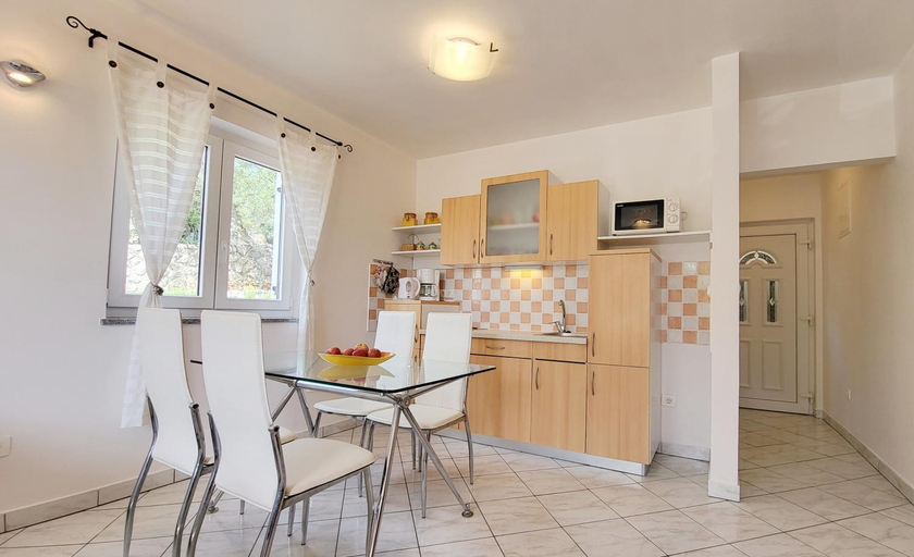 Others 4, Apartmani Agava, Dobrinj