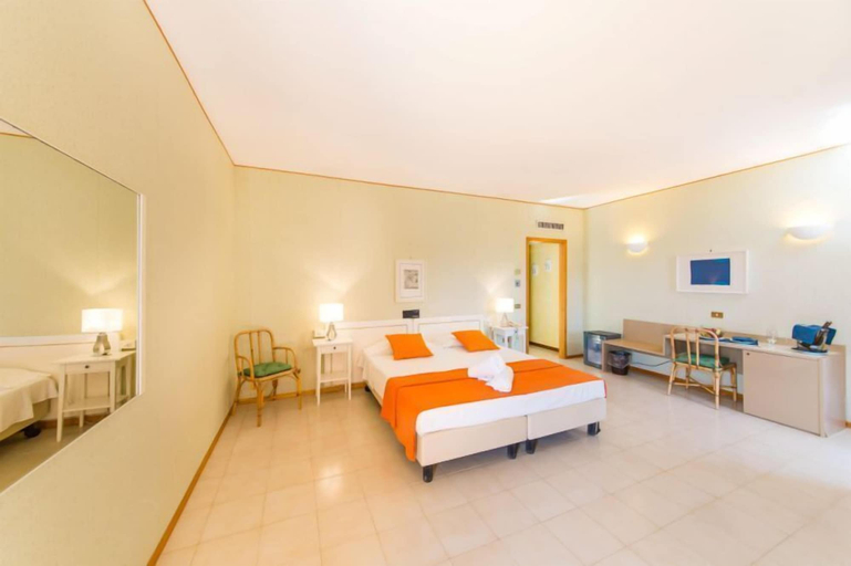 Bedroom 3, Paradise Beach Resort, Trapani