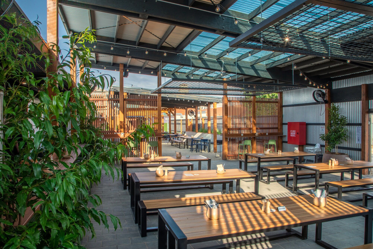 Food & Drinks 5, Terminus Hotel Yarrawonga, Moira - East